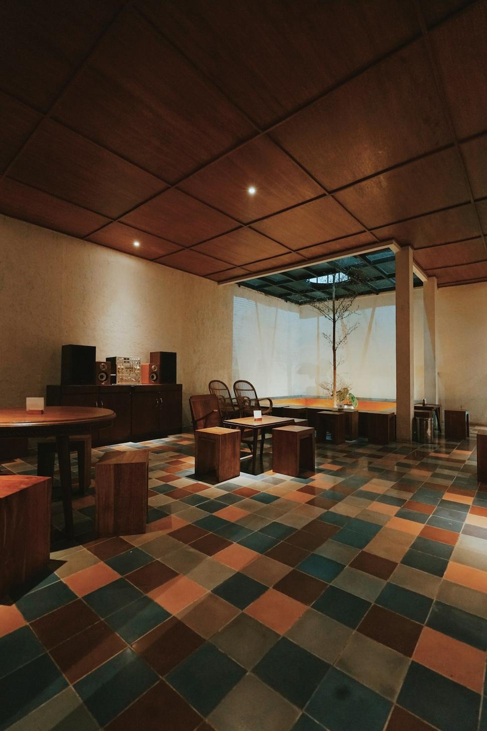 Mythrunevale Studio Office